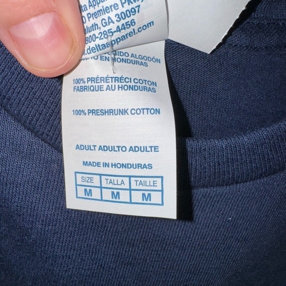 NWT Royal Caribbean Delta
Sunrise To Sunset Cruising Blue Size Medium - Picture 6 of 6